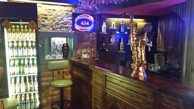 454 Bar