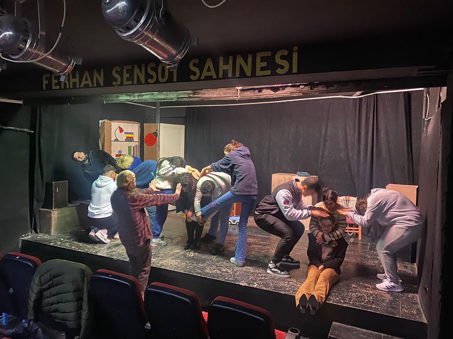 Burdur Sanat Tiyatrosu